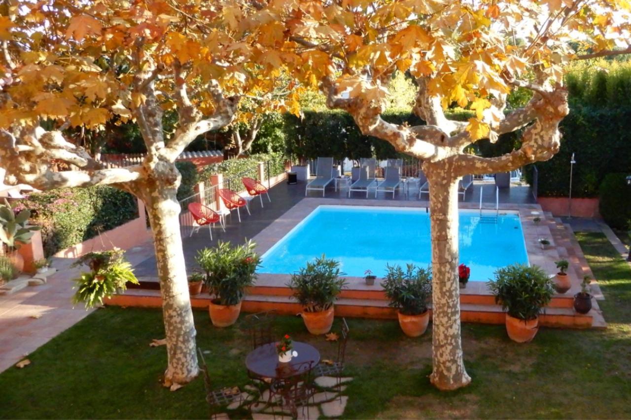 Mas De Baix Hotel Cabrils Exterior foto